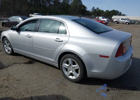 2010 Chevrolet Malibu Ls z USA, uszkodzony, nr VIN 1G1ZB5EBXAF312617
